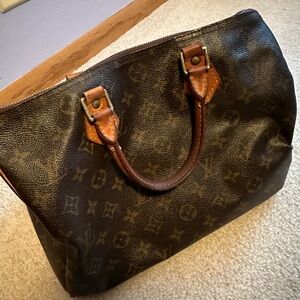 Louis Vuitton Speedy 30